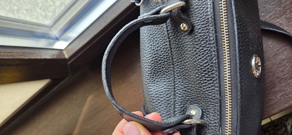 Чёрная сумка из эко кожи