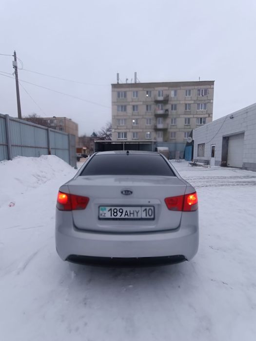 Продам машину киа церато 2012 год