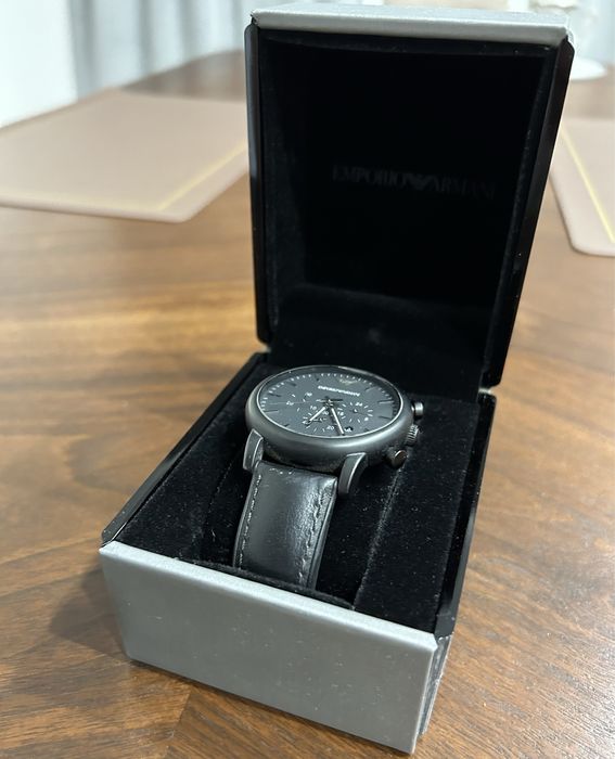 Часы Emporio Armani