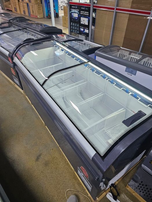 Морозильник овальный стекло со склада