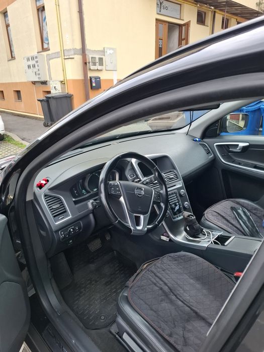 Volvo XC 60, an 2014 - 11.500 euro