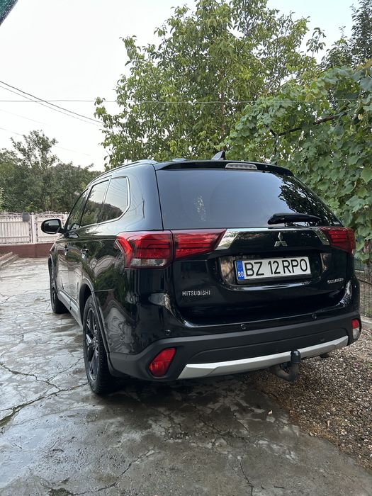 Mitsubishi Outlander 2018 diesel cutie automata
