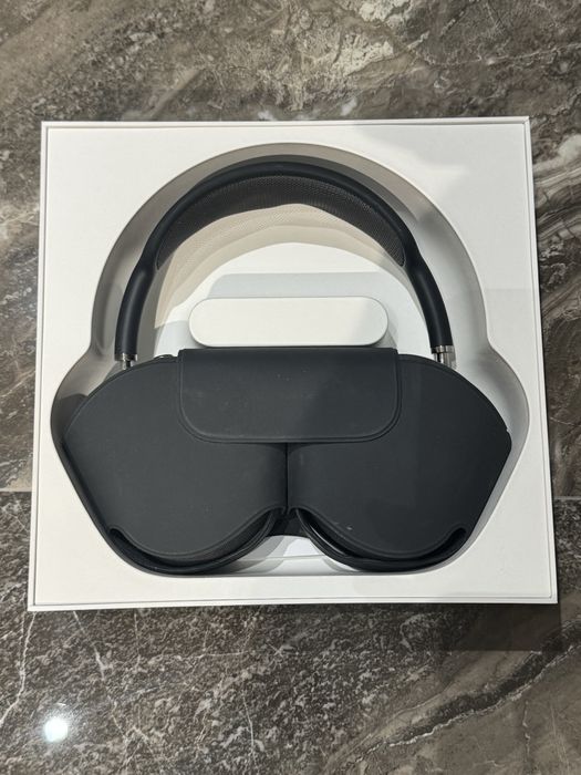 Airpods Max Space Gray with Black Headband