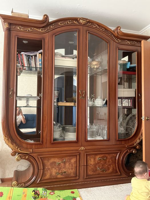 Продам стенку из качественного материала