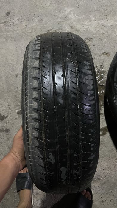 YOKOHAMA r16 летный шины