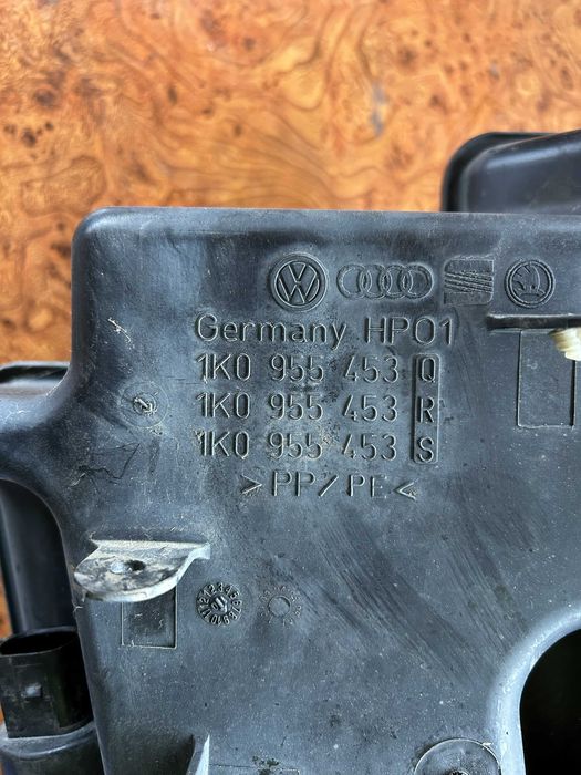 Vas Lichid Parbriz VW de 5,5l - 1K0 955 453 (Q/R/S)