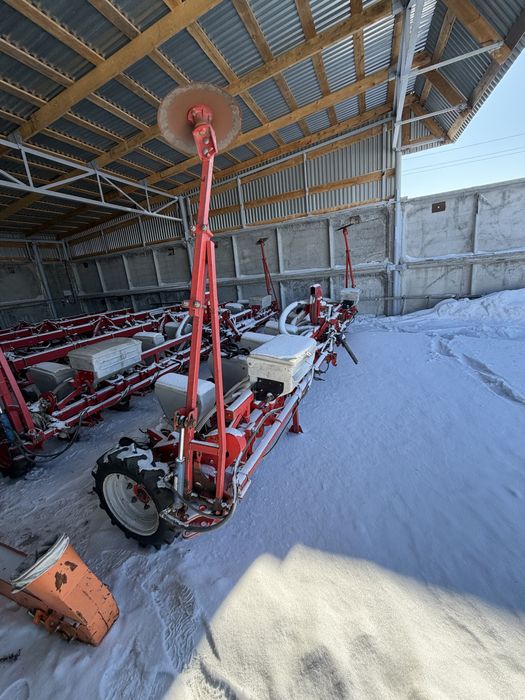 Продам сеяку УПС (веста) 8