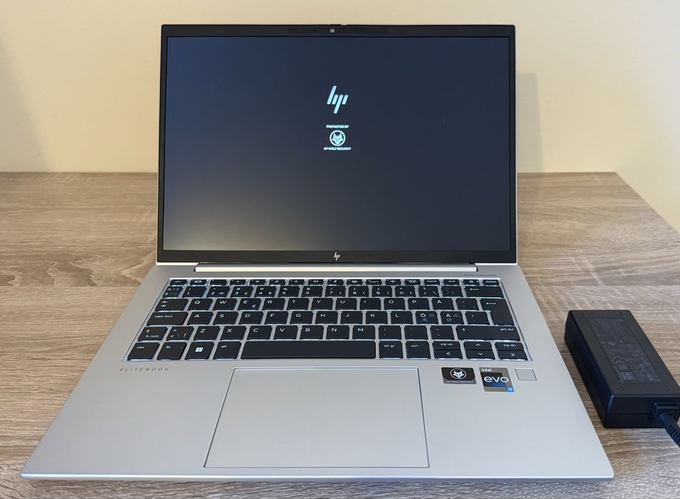 HP Elitebook 840 G9 CA NOU ! i5 12th 512GB ssd 16GB ram  !