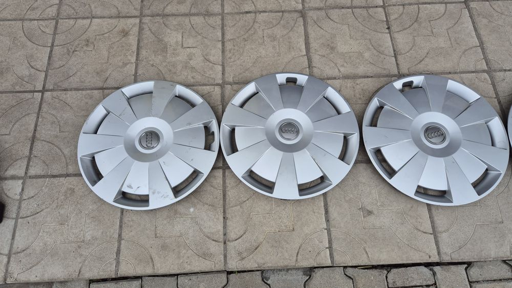 Оригинални  Тасове Ауди-16 цола