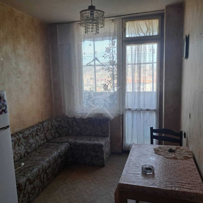 Продава се Двустаен апартамент в Айтос - 62 кв.м за 1000 €/кв.м - Снимка #2