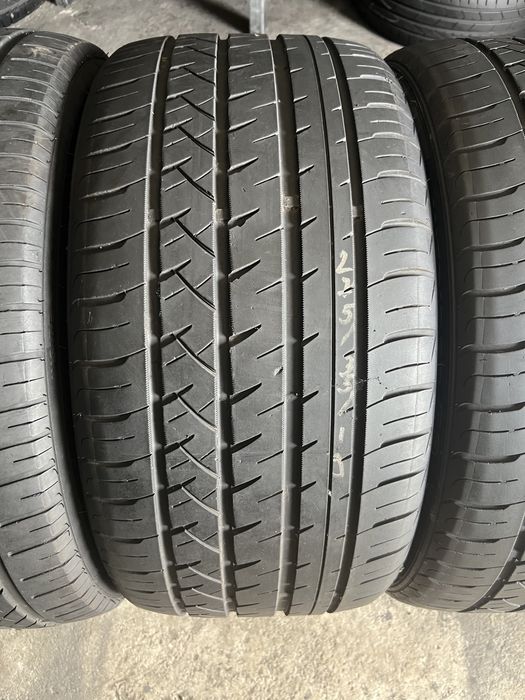 4 anvelope de vara 275/35/19+ 245/40/19!