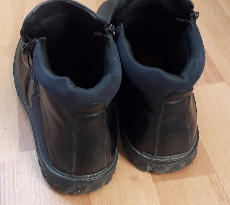 Сапоги демисезонные.