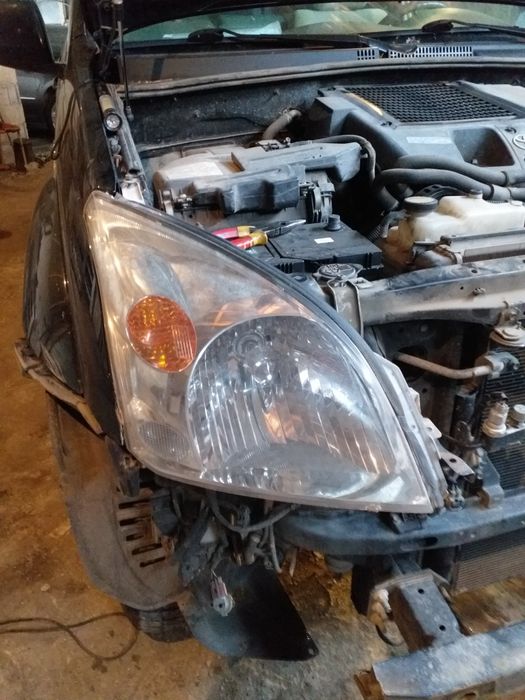 Тойота Ланд Крузер на части