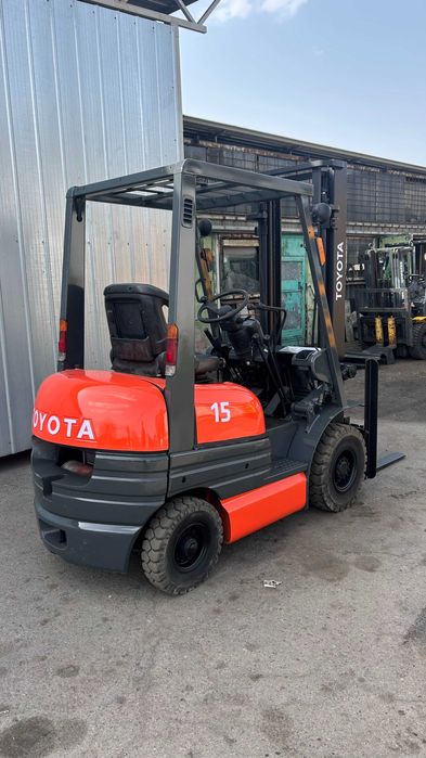 Продам вилочный погрузчик (кара)