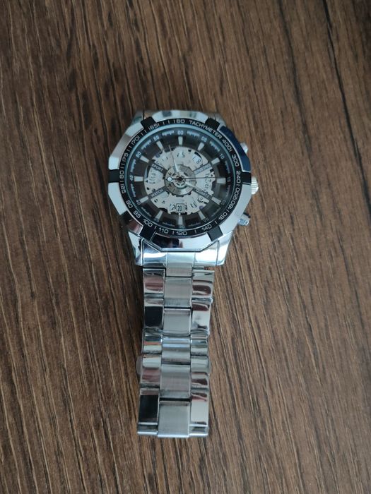 Часовник , часовници за подарък