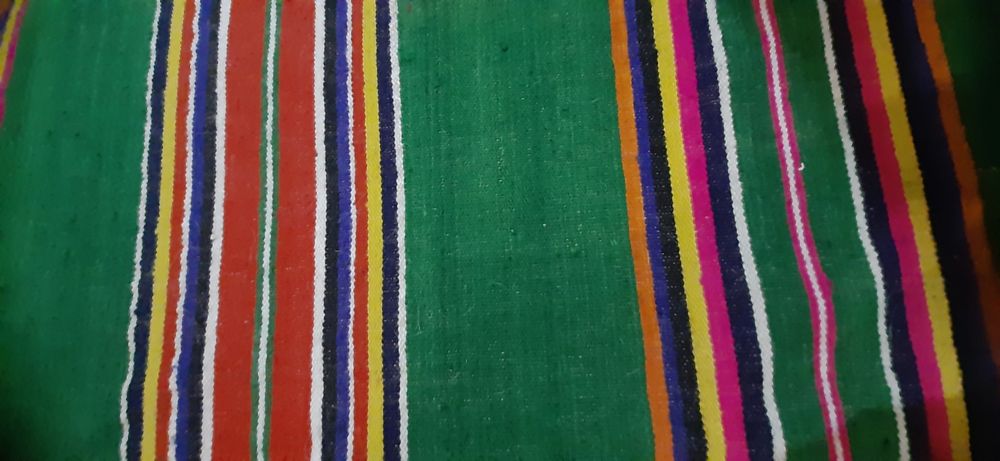 Нова пътека от чиста вълна-ретро визия.