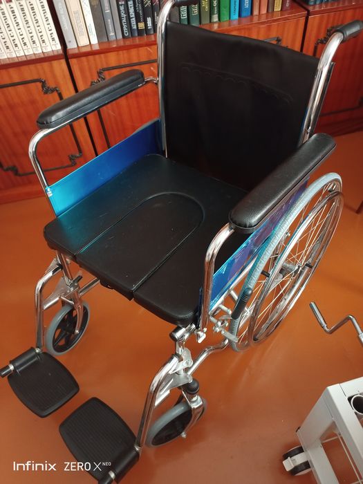 Инвалидная коляска