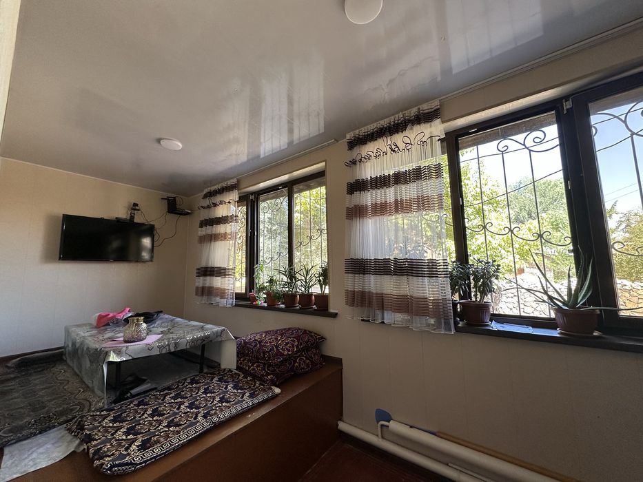 Продам дом в центре чирчика