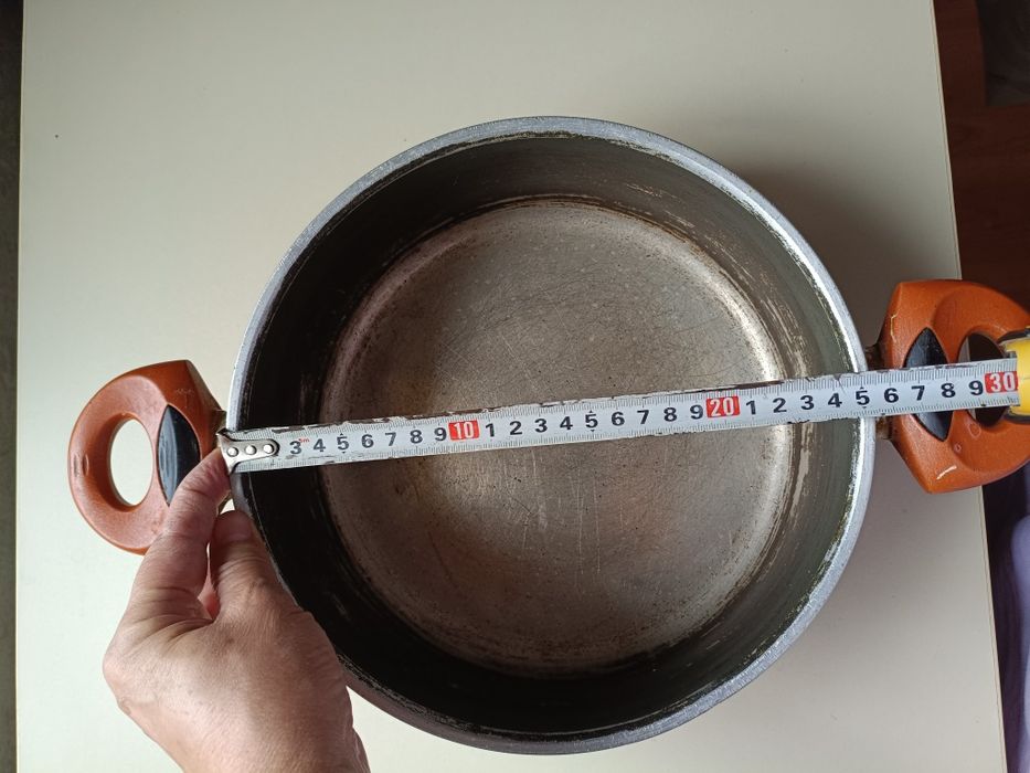 Продам сковородки.