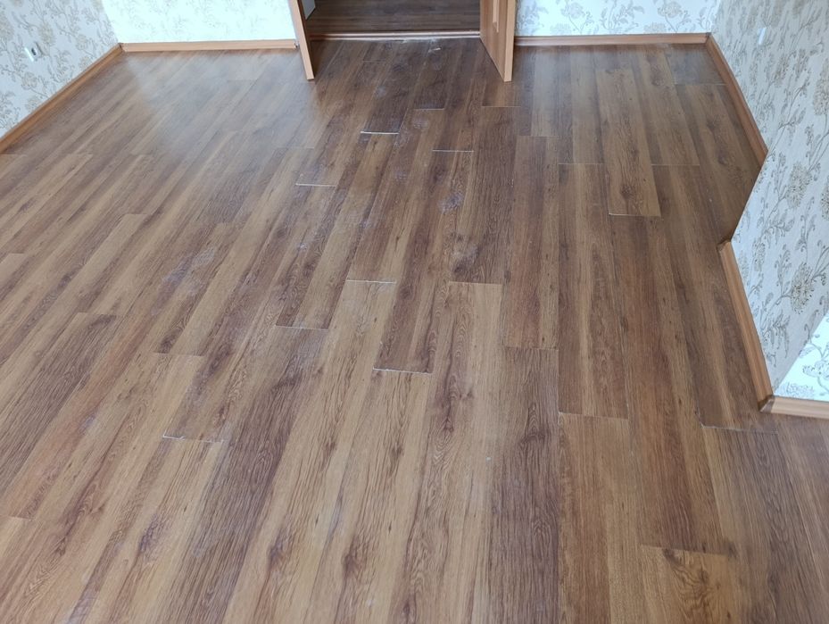 Продам ламинат, самовывоз.