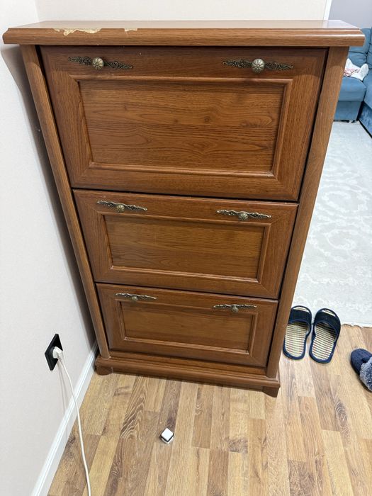 Обувница б/у  астана