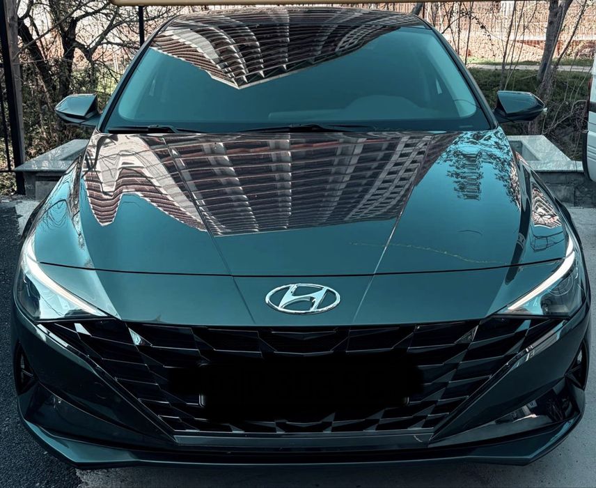 Hyundai Elantra 2022