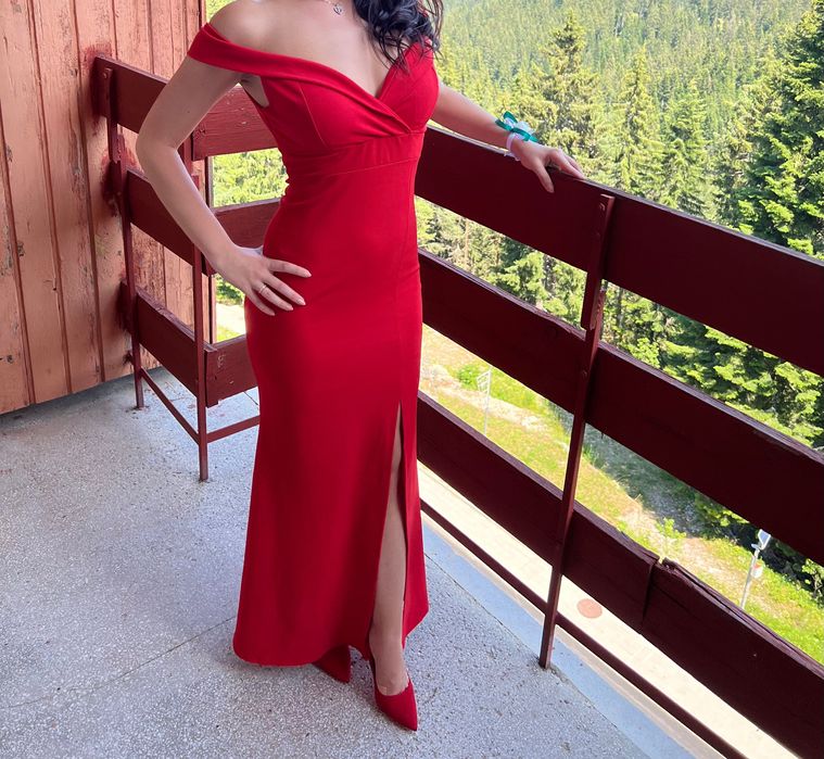 Официална дълга червена рокля