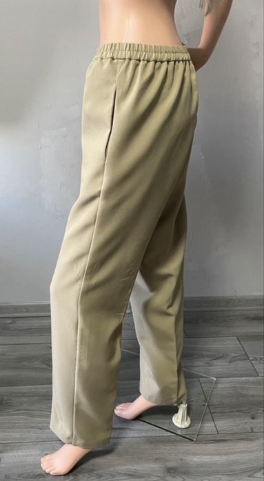 Pantaloni Lățime talie 46 cm