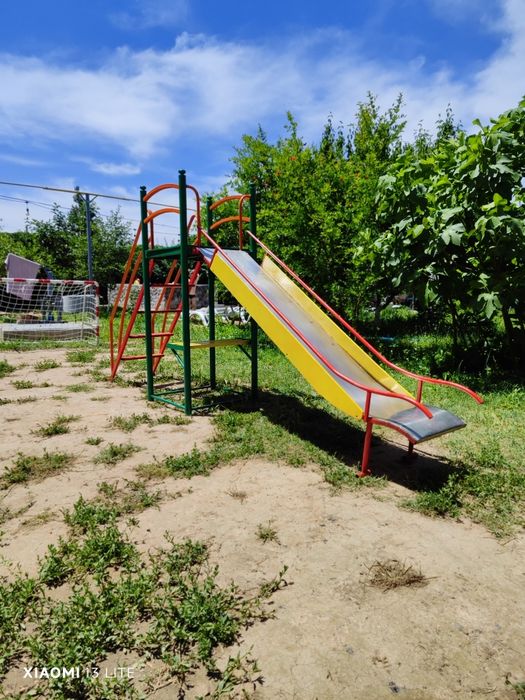 Продаётся детская горка.