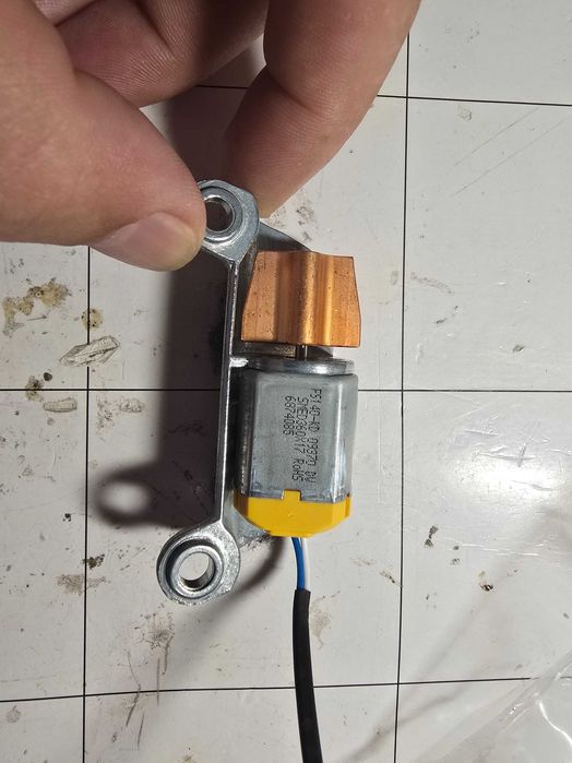 Motoras vibratii volan BMW seria 5