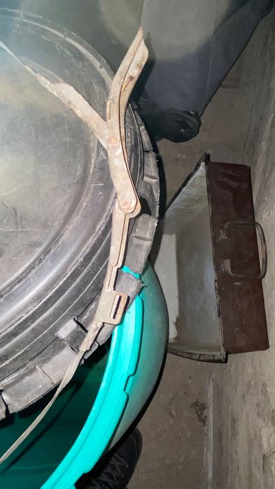 Бидон с работеща канѐлка