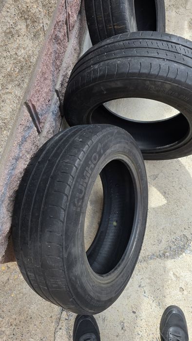 Продам Шины Кумхо 185/65/15