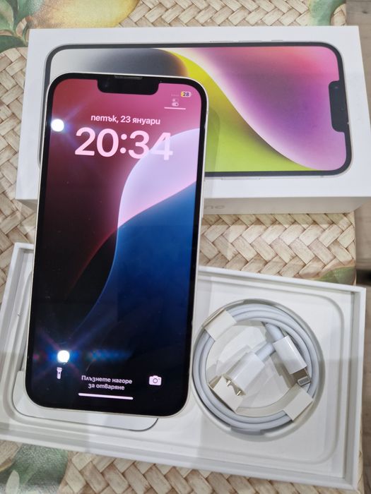 Телефон iPhone 14
