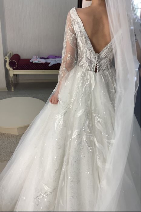 Свадебное платье