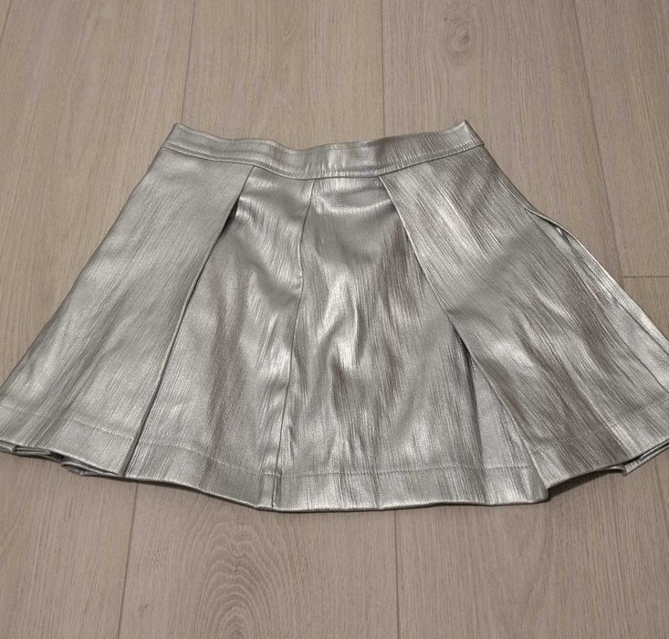 Fusta argintie de la ZARA