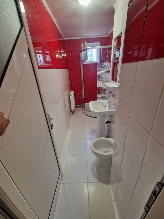 Proprietar vand apartament in Baicoi,zona blocuri Liliesti!