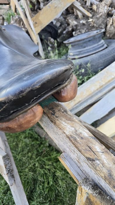 De vanzare sa din piele