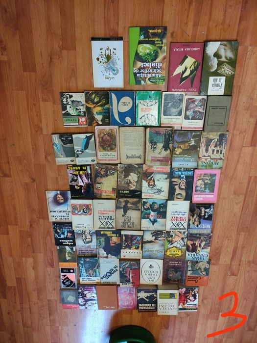 Carti vechi de vanzare, 5  lei o carte !