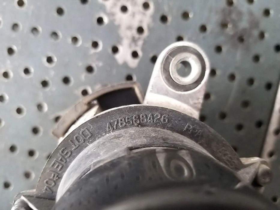 Proiector ceata stanga lancia musa 478588426