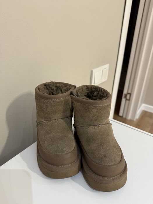 продам детские угги