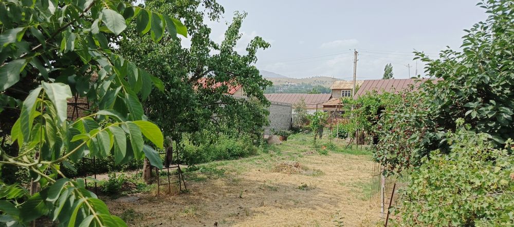 Yer sotiladi . Bôstonliq tumani Xôjakent qishlog'ida.