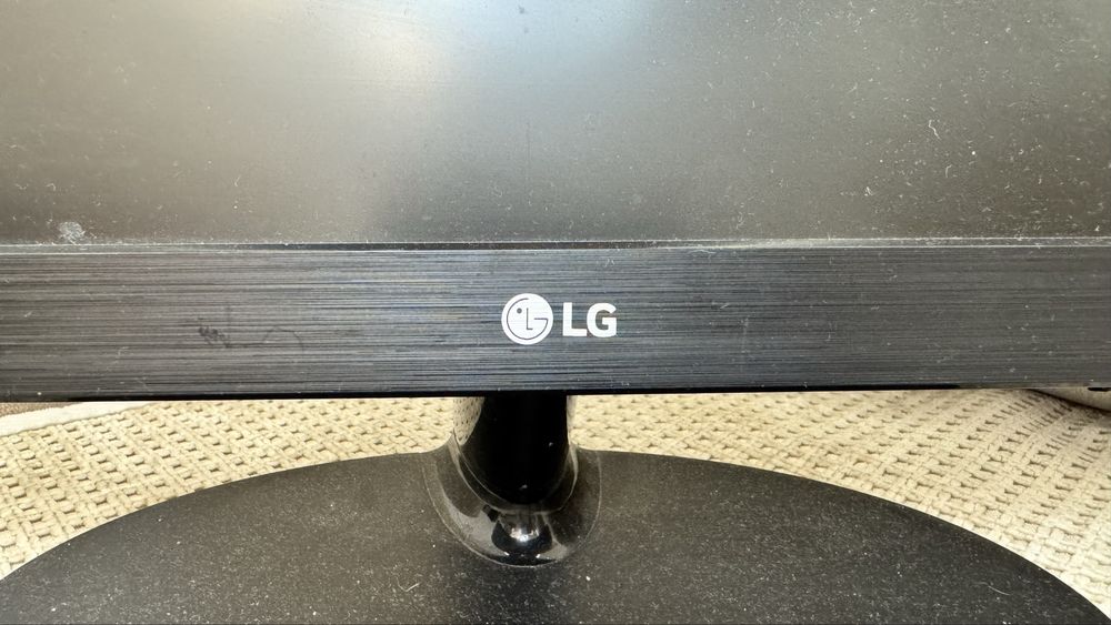 Компютернвй Манитор LG