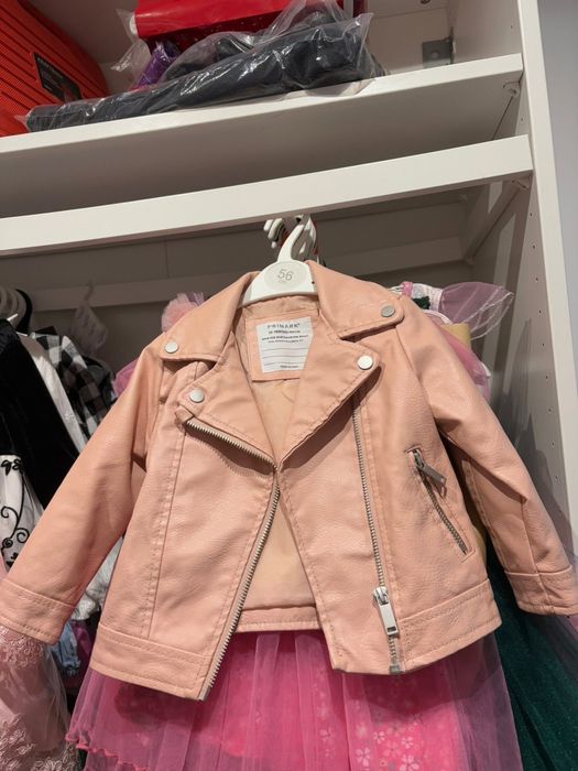 Geacă de piele roz în stare bună fără defecte, mărime 86