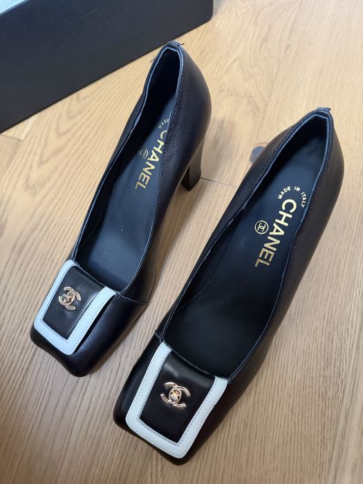 Pantofi chanel colectia noua