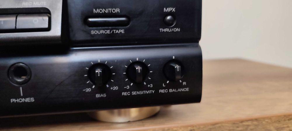 Продавам Aiwa ad -f850