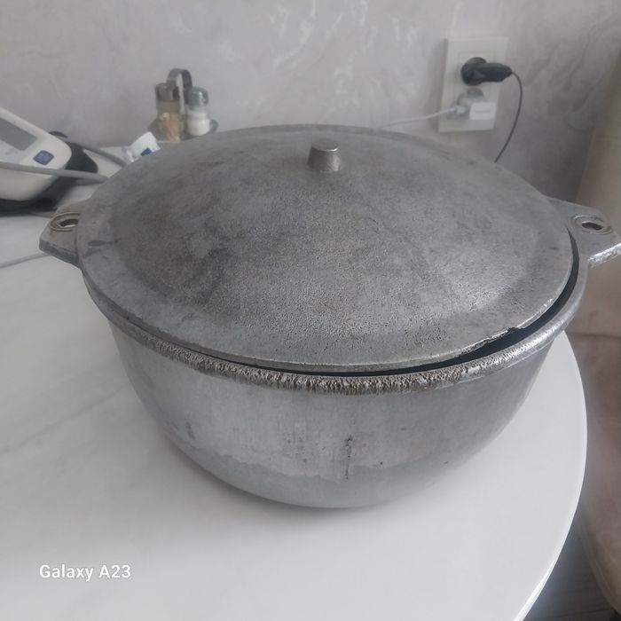 Казан советский большой