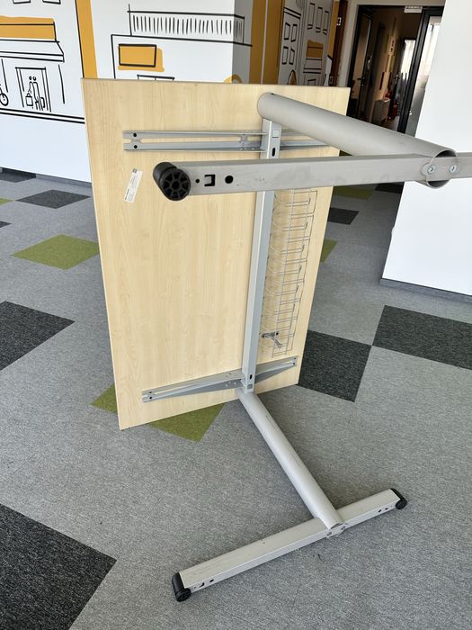 Офис бюро Steelcase 120х80 см – висок клас, 15 бр.