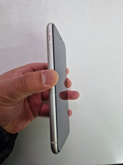 Iphone 11 (64GB) в идеальном состояний