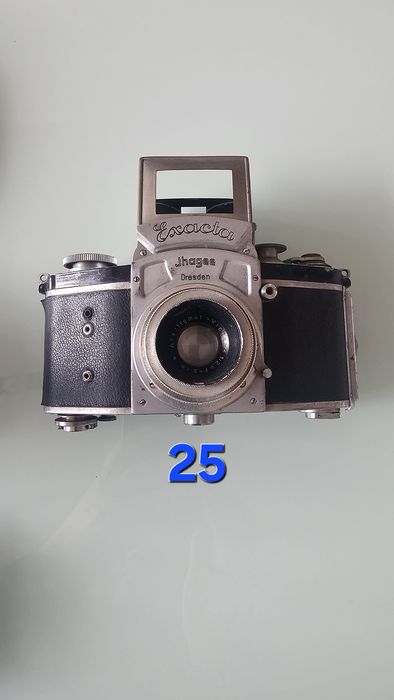 Голяма колекция винтидж фотоапарати, обективи и фотопринадлежности