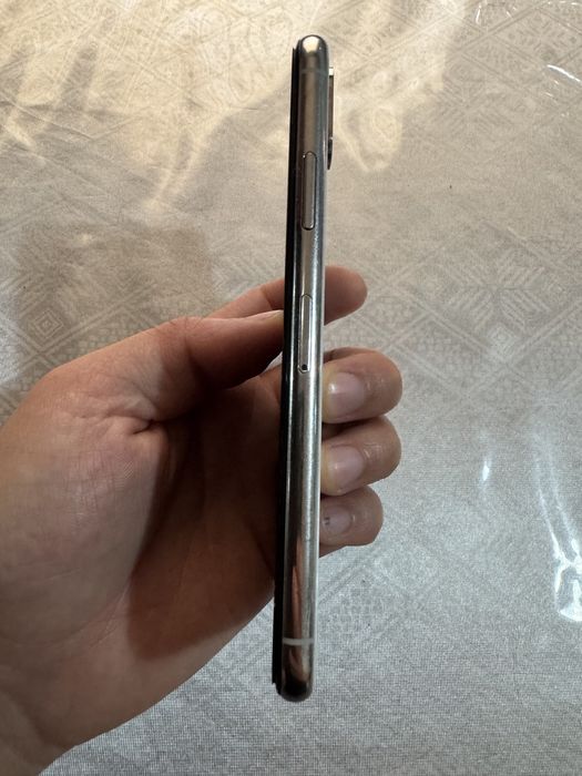 iPhone X 256 GB rangi oq